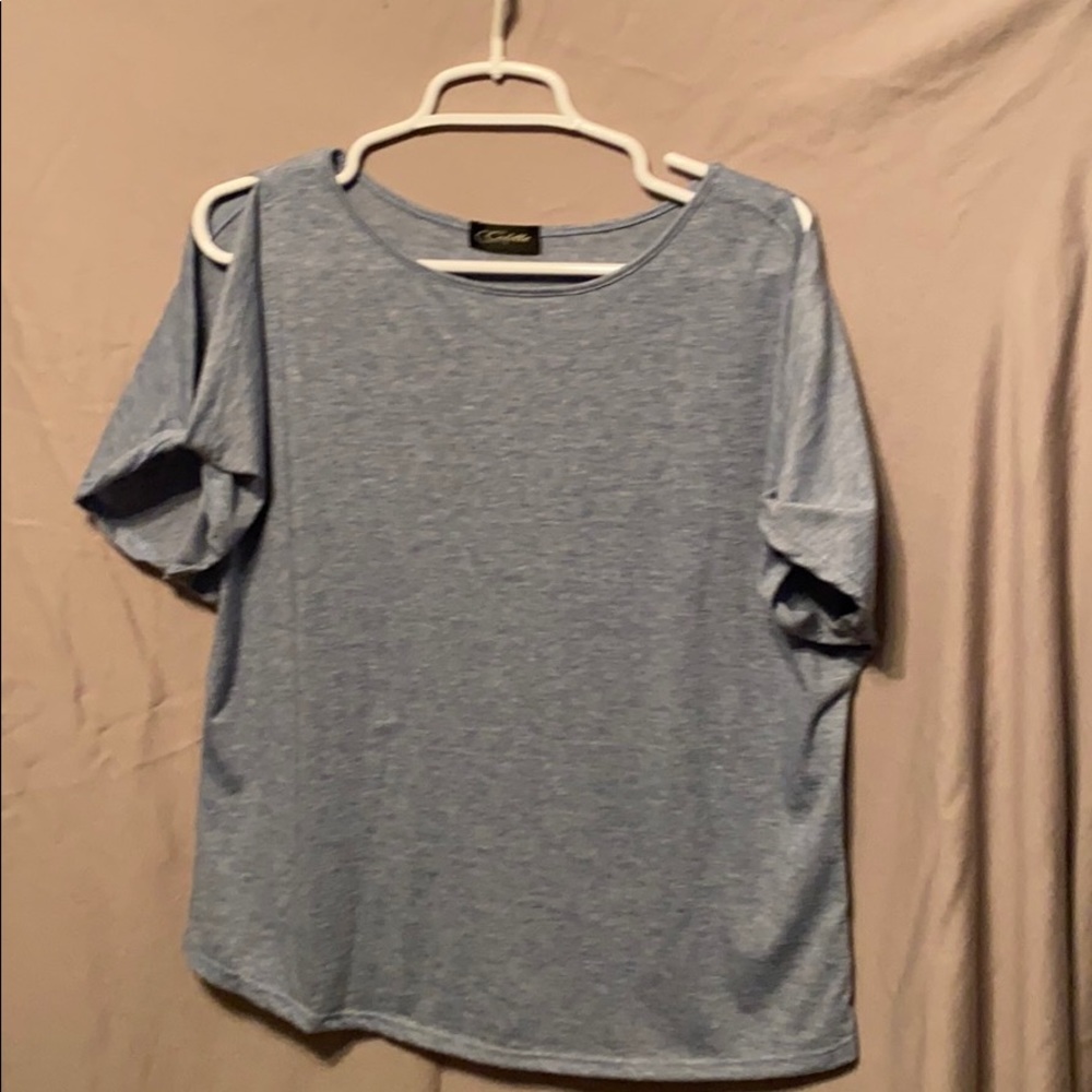 Cold shoulder top